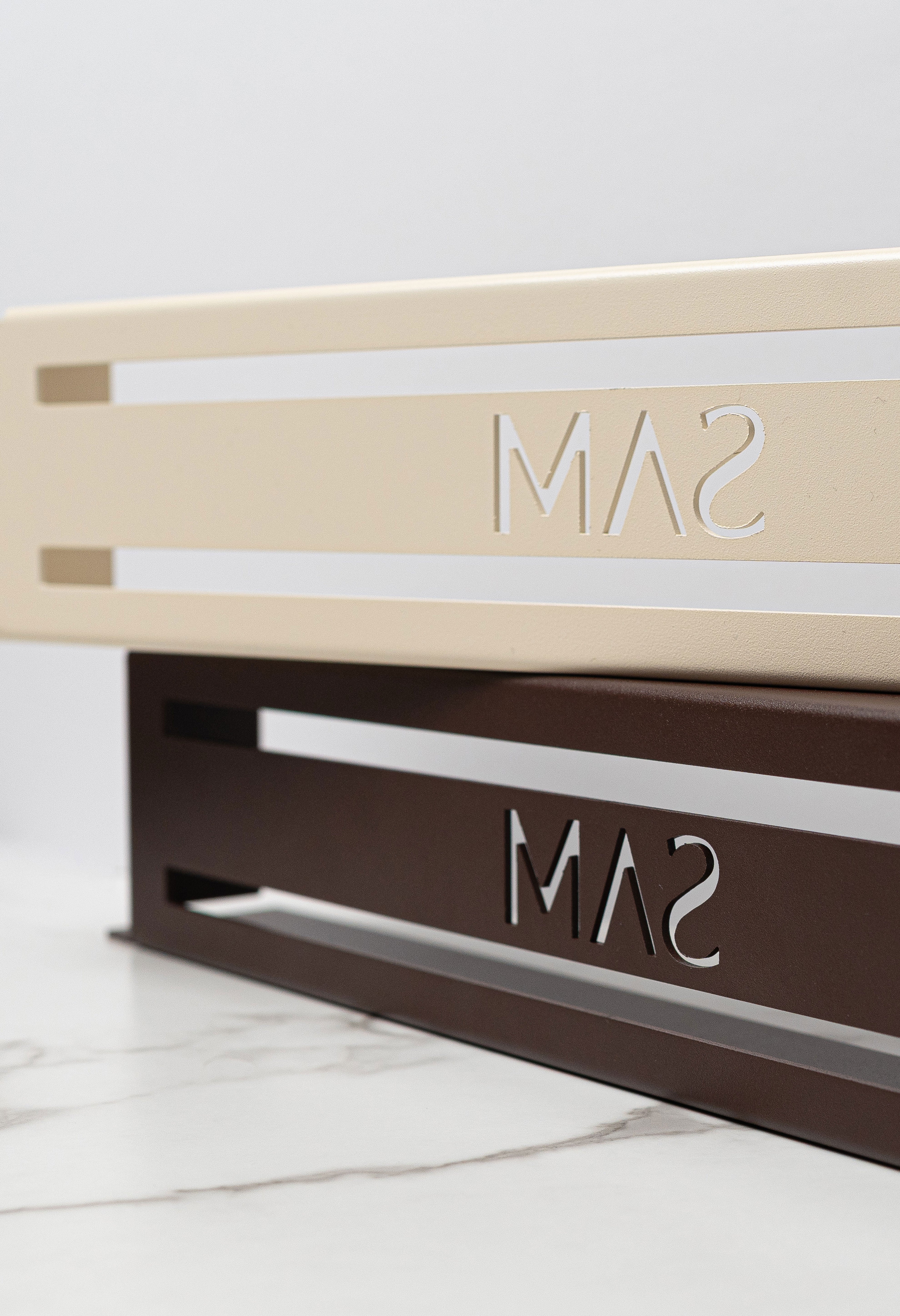 Close Up Duschablage Korsika zum Kleben in Farbe Beige und Marone